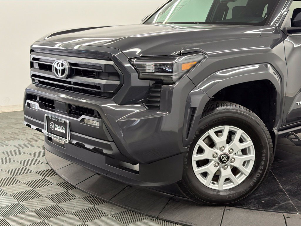 Used 2026 Toyota Tacoma SR5 RWD image 4