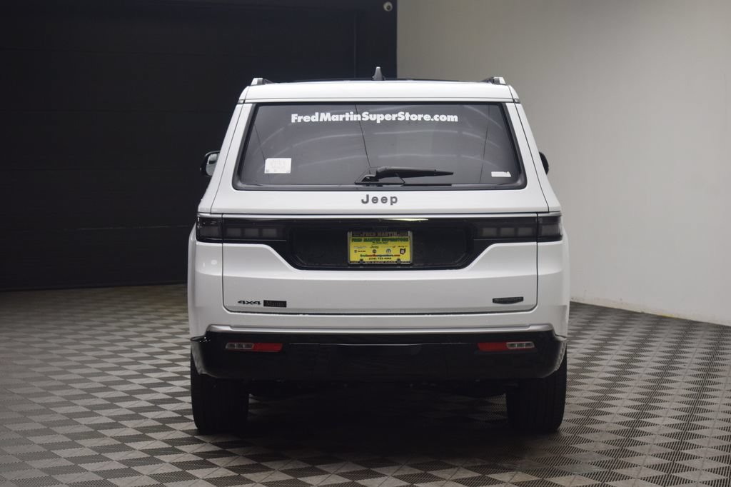 New 2026 Jeep Grand Wagoneer Summit AWD/4WD image 13