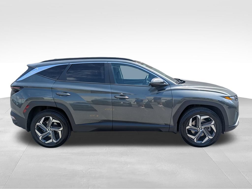 Used 2022 Hyundai Tucson SEL w/ Cargo Package AWD/4WD image 13