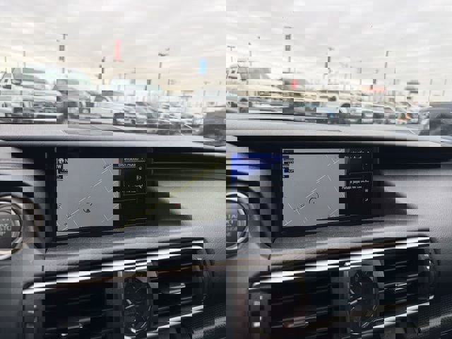 Used 2017 Lexus IS 300 F Sport w/ F Sport Package image 24