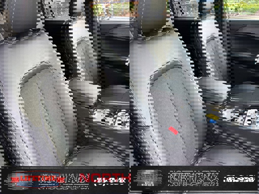 New 2025 Jeep Grand Cherokee L Altitude image 30