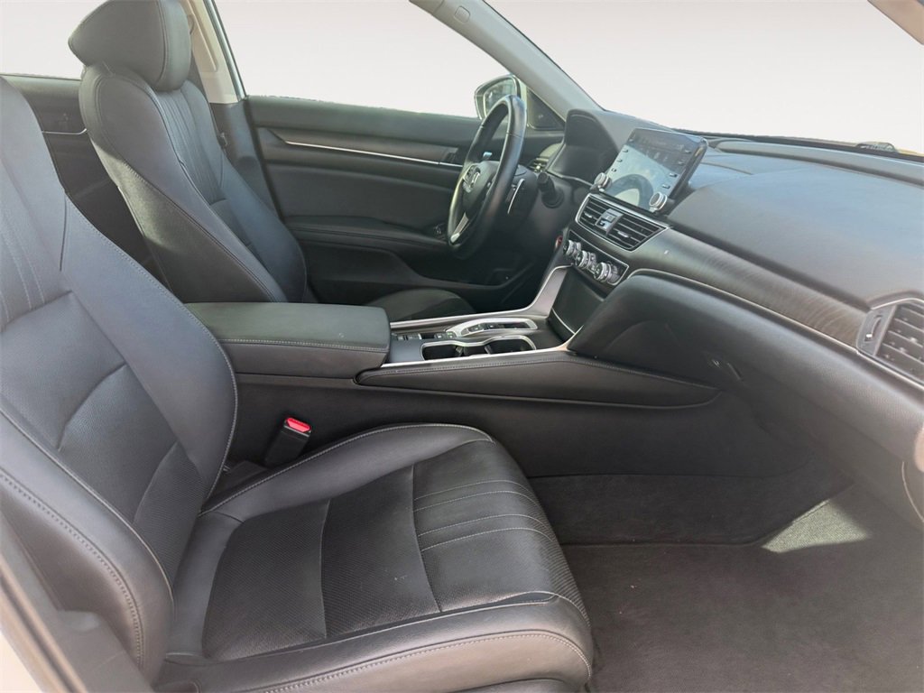 Used 2019 Honda Accord Touring image 15