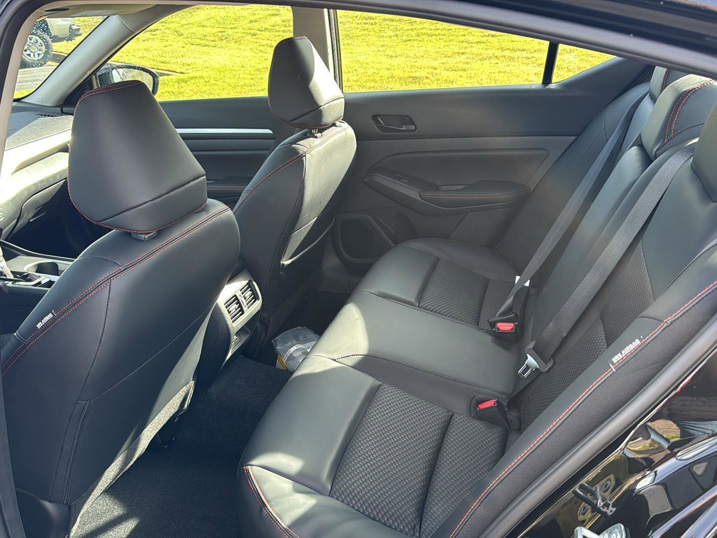 New 2026 Nissan Altima 2.5 SR w/ SR Midnight Edition Package image 9