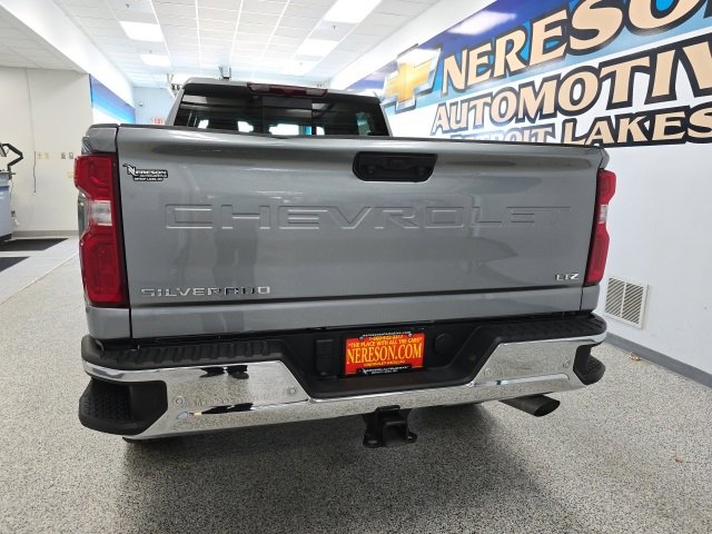 Used 2024 Chevrolet Silverado 2500 LTZ w/ LTZ Plus Package image 6