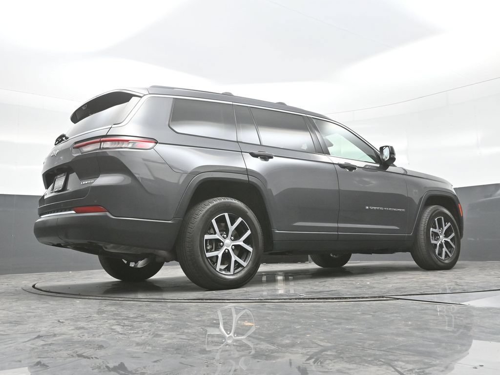 Used 2023 Jeep Grand Cherokee L Limited w/ Luxury Tech Group II AWD/4WD image 27