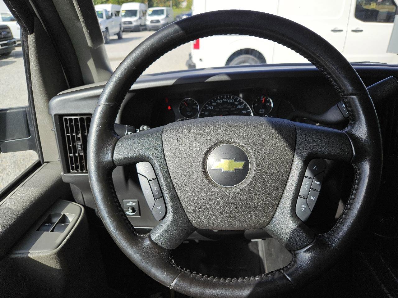 Used 2020 Chevrolet Express 3500 LS RWD image 40