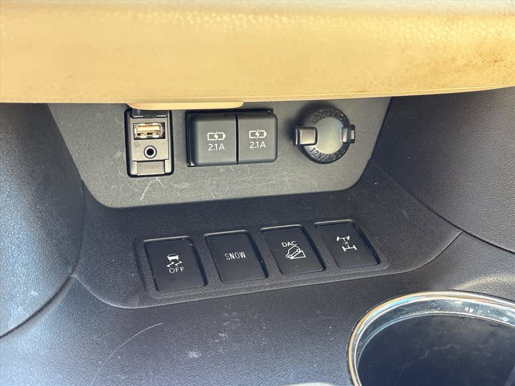 Used 2019 Toyota Highlander Limited AWD/4WD image 15