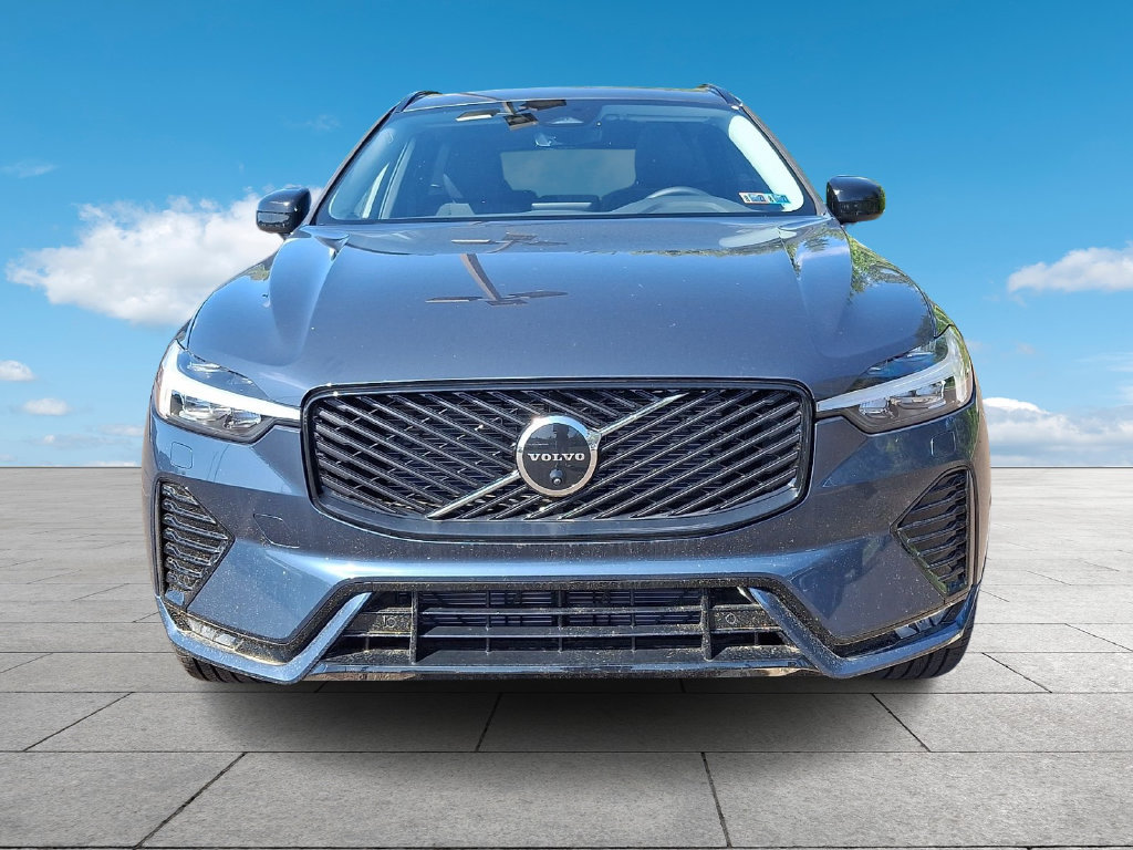 New 2026 Volvo XC60 B5 Plus w/ Protection Package Premier AWD/4WD image 2