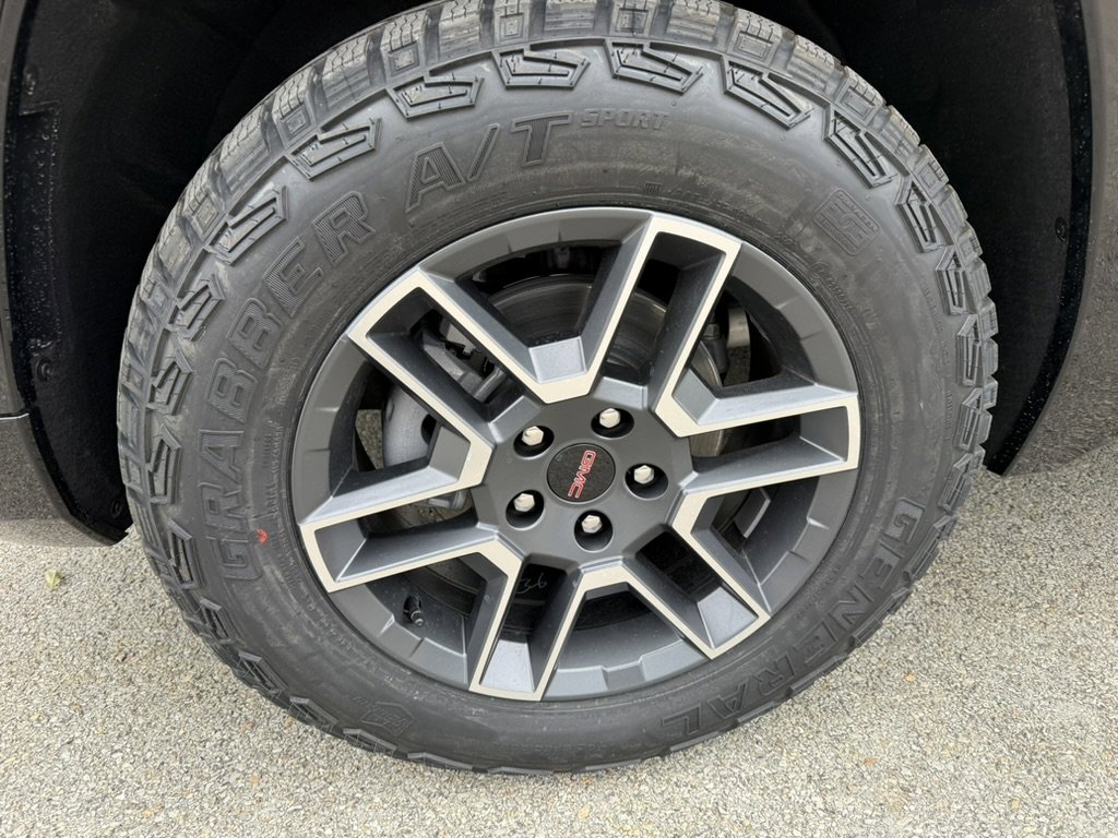 New 2026 GMC Terrain AT4 w/ Convenience Package III image 9