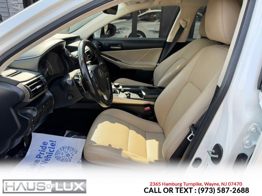 Used 2020 Lexus IS 300 AWD w/ Premium Package image 11