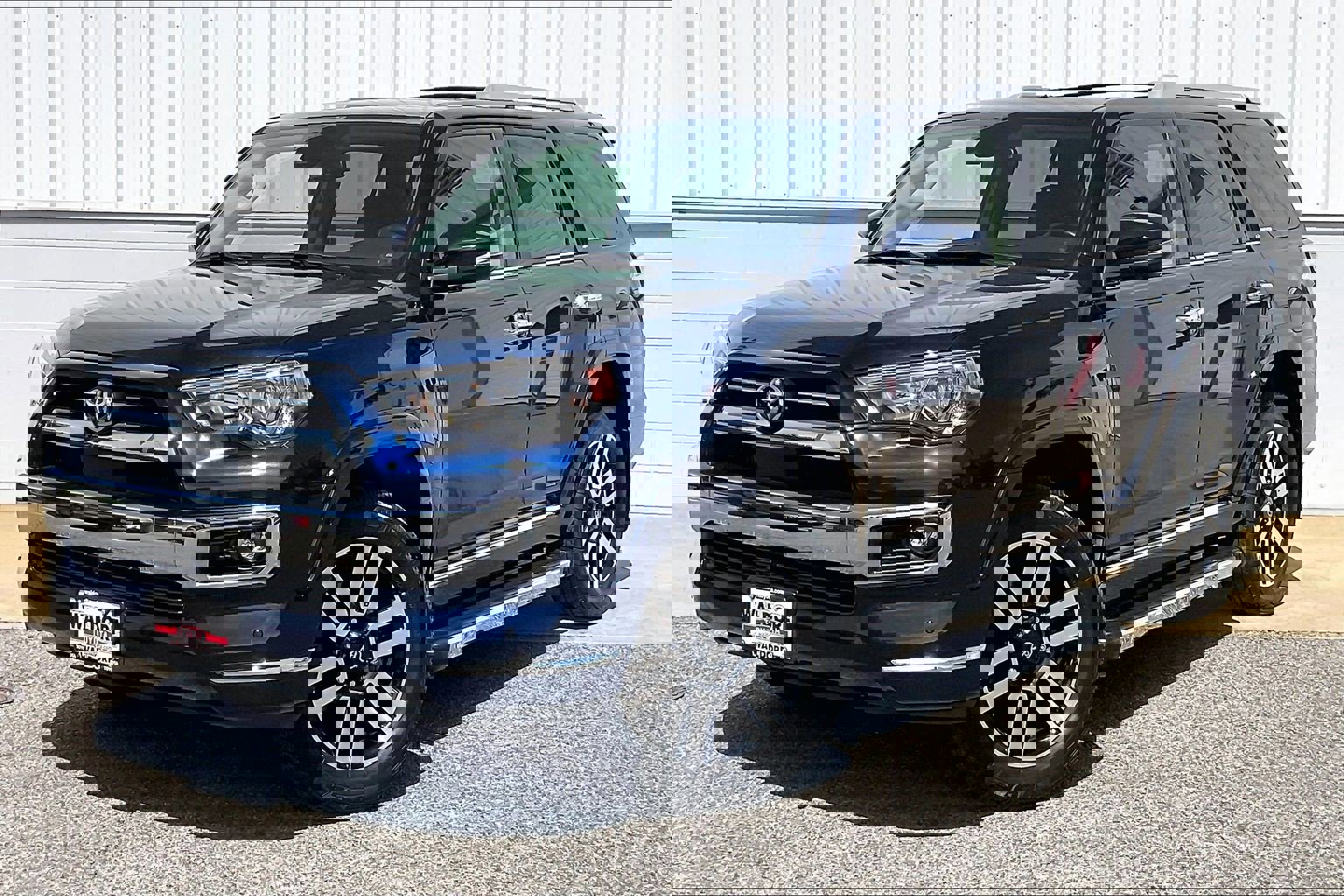 Used 2023 Toyota 4Runner Limited image 2