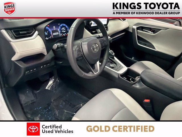 Used 2023 Toyota RAV4 Limited w/ Limited Grade Weather Package AWD/4WD image 18