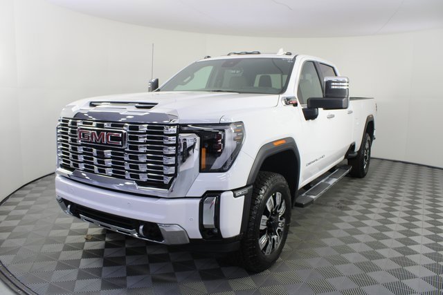 New 2026 GMC Sierra 3500 Denali w/ Denali Reserve Package image 27