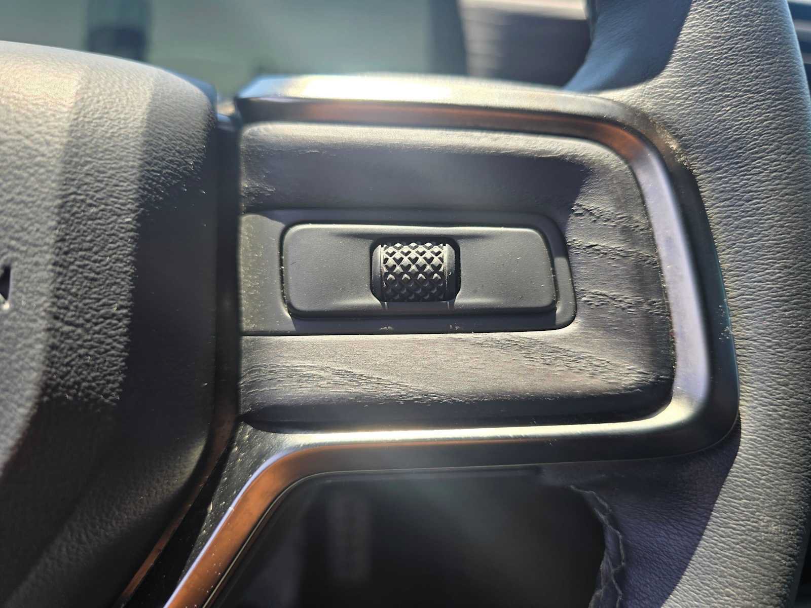 Used 2023 Rivian R1S Launch Edition AWD/4WD image 33