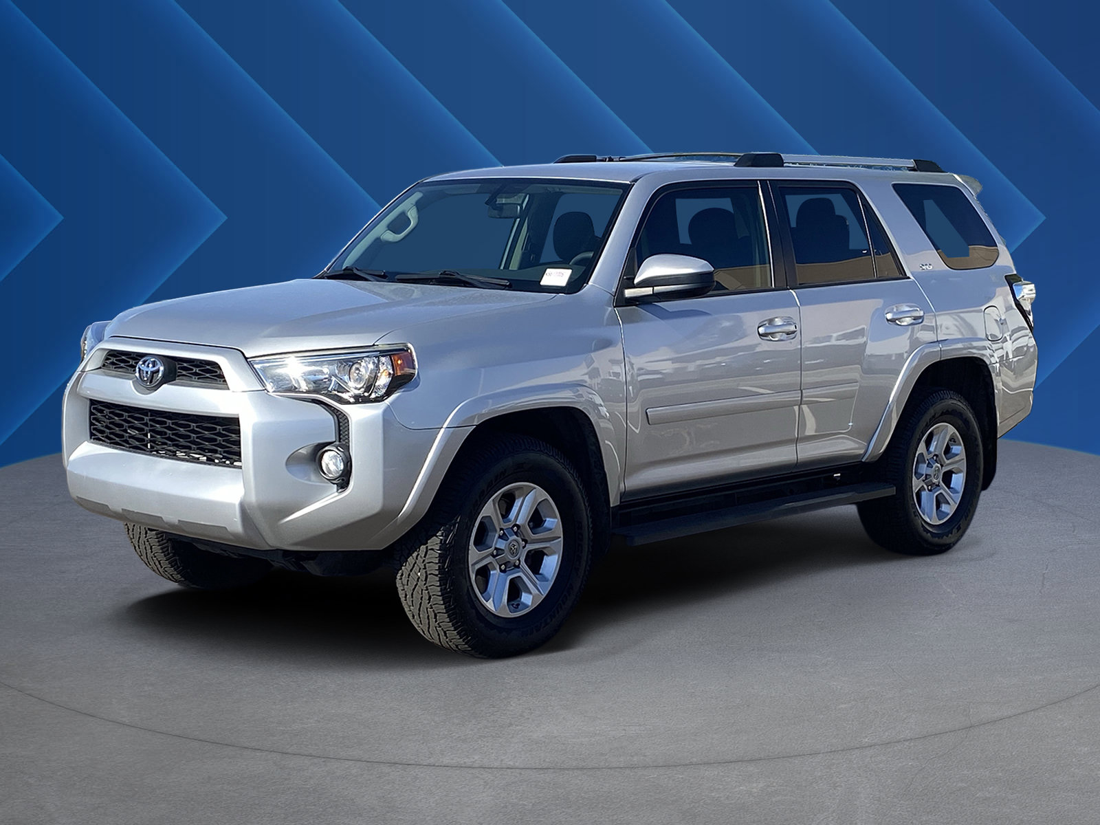 Used 2019 Toyota 4Runner SR5 AWD/4WD image 7