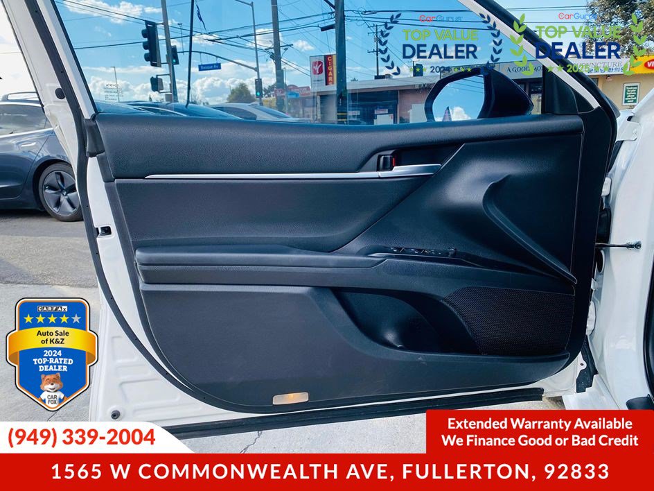 Used 2022 Toyota Camry SE FWD image 24