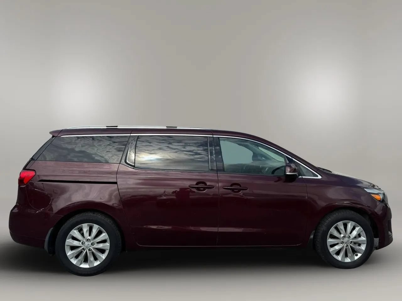 Used 2016 Kia Sedona EX FWD image 7