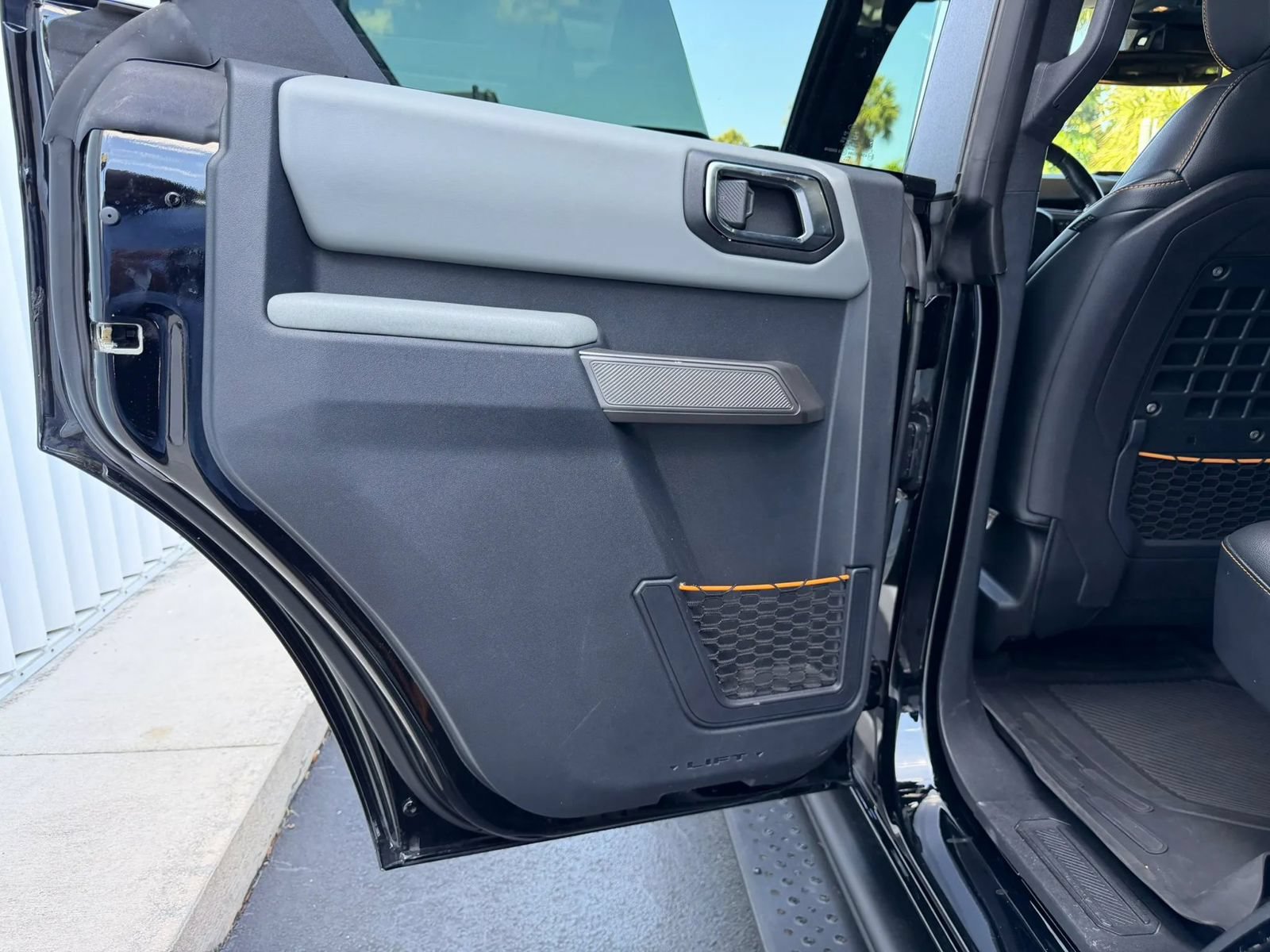 Used 2022 Ford Bronco Badlands AWD/4WD image 16