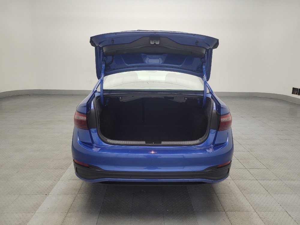 Used 2024 Volkswagen Jetta SE image 29