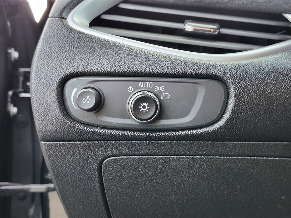 Used 2022 Chevrolet Malibu LT image 22