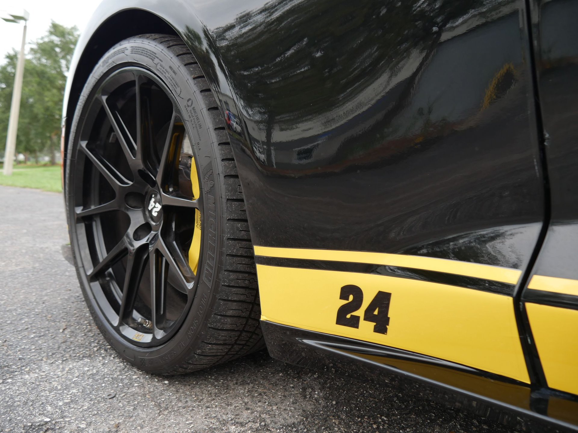 Used 2020 Chevrolet Camaro ZL1 RWD image 34