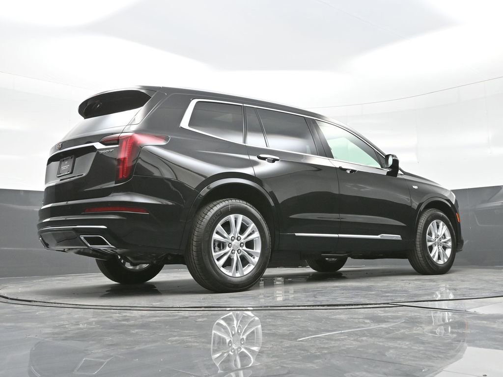 New 2025 Cadillac XT6 Luxury w/ LPO, Floor Liner Package AWD/4WD image 23