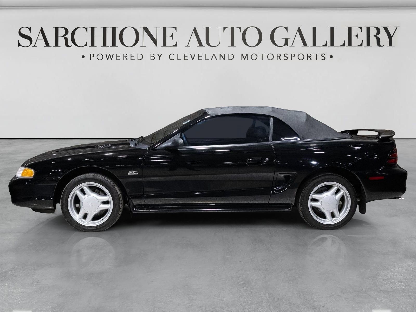 Used 1995 Ford Mustang GT RWD image 4