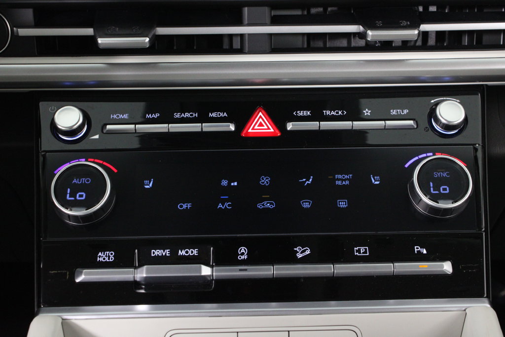 Certified 2026 Hyundai Santa Fe SEL FWD image 23