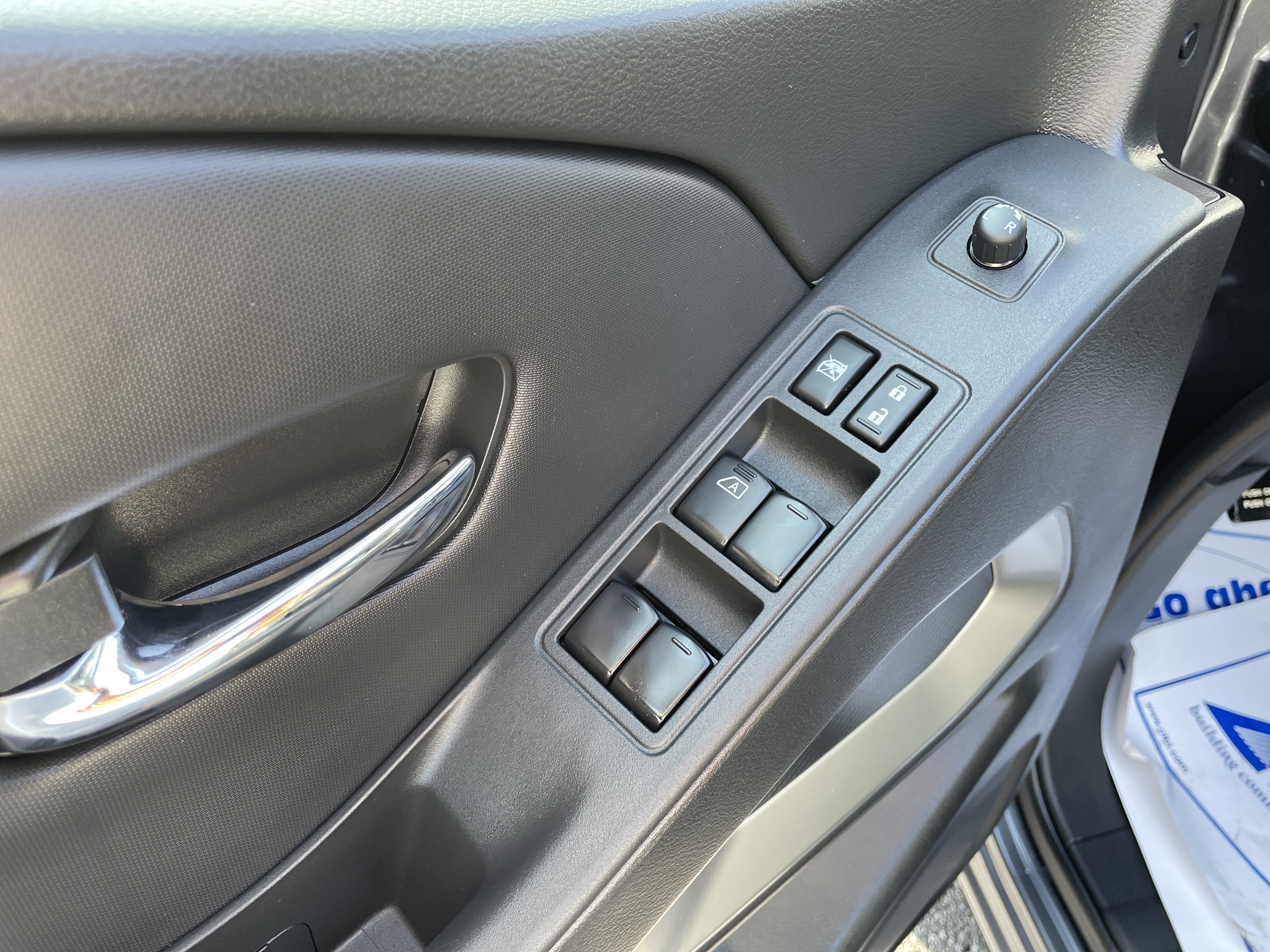 Used 2022 Nissan Frontier SV AWD/4WD image 8