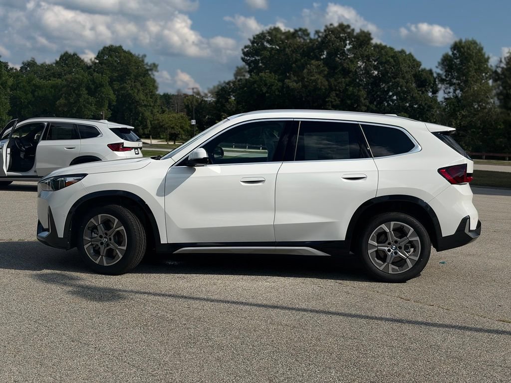New 2026 BMW X1 xDrive28i w/ Convenience Package AWD/4WD image 3