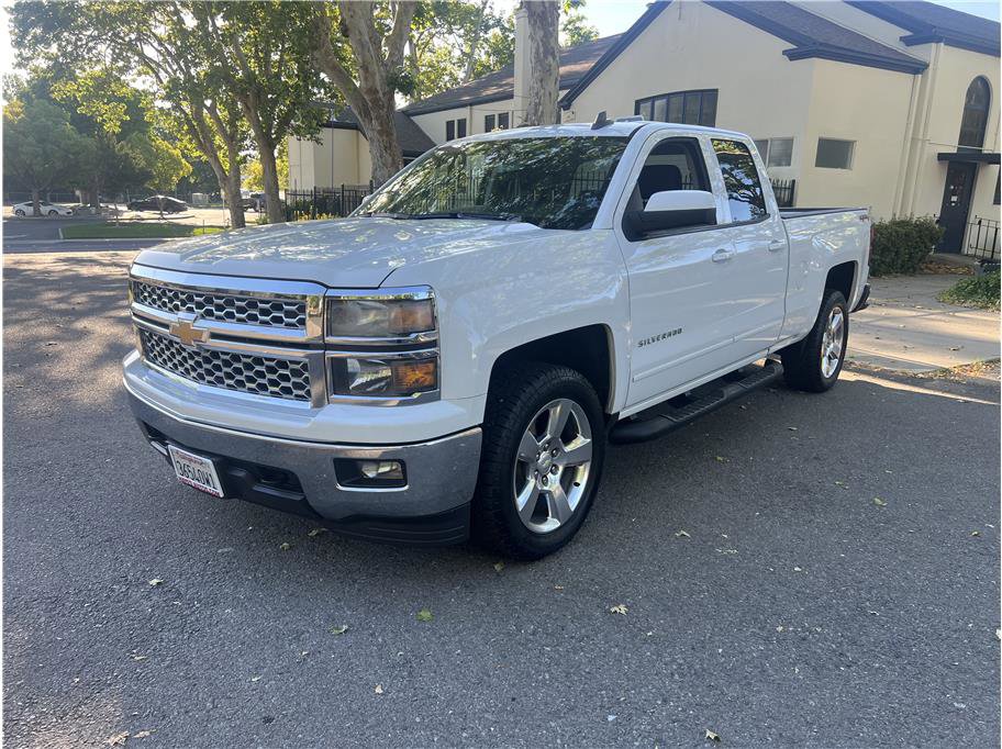 Used 2015 Chevrolet Silverado 1500 LT w/ LT Convenience Package AWD/4WD image 3
