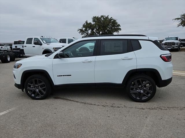 New 2026 Jeep Compass Latitude image 32