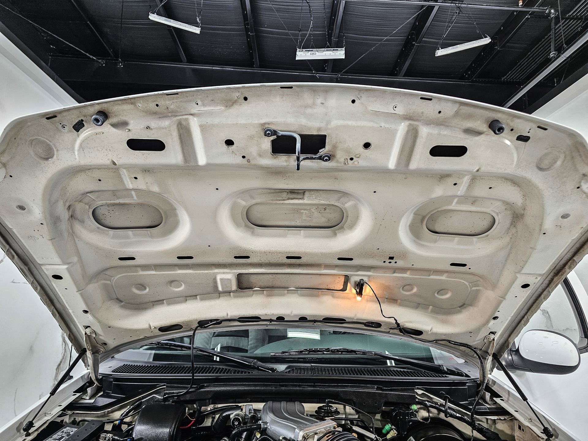 Used 2000 Ford F150 Lightning RWD image 31