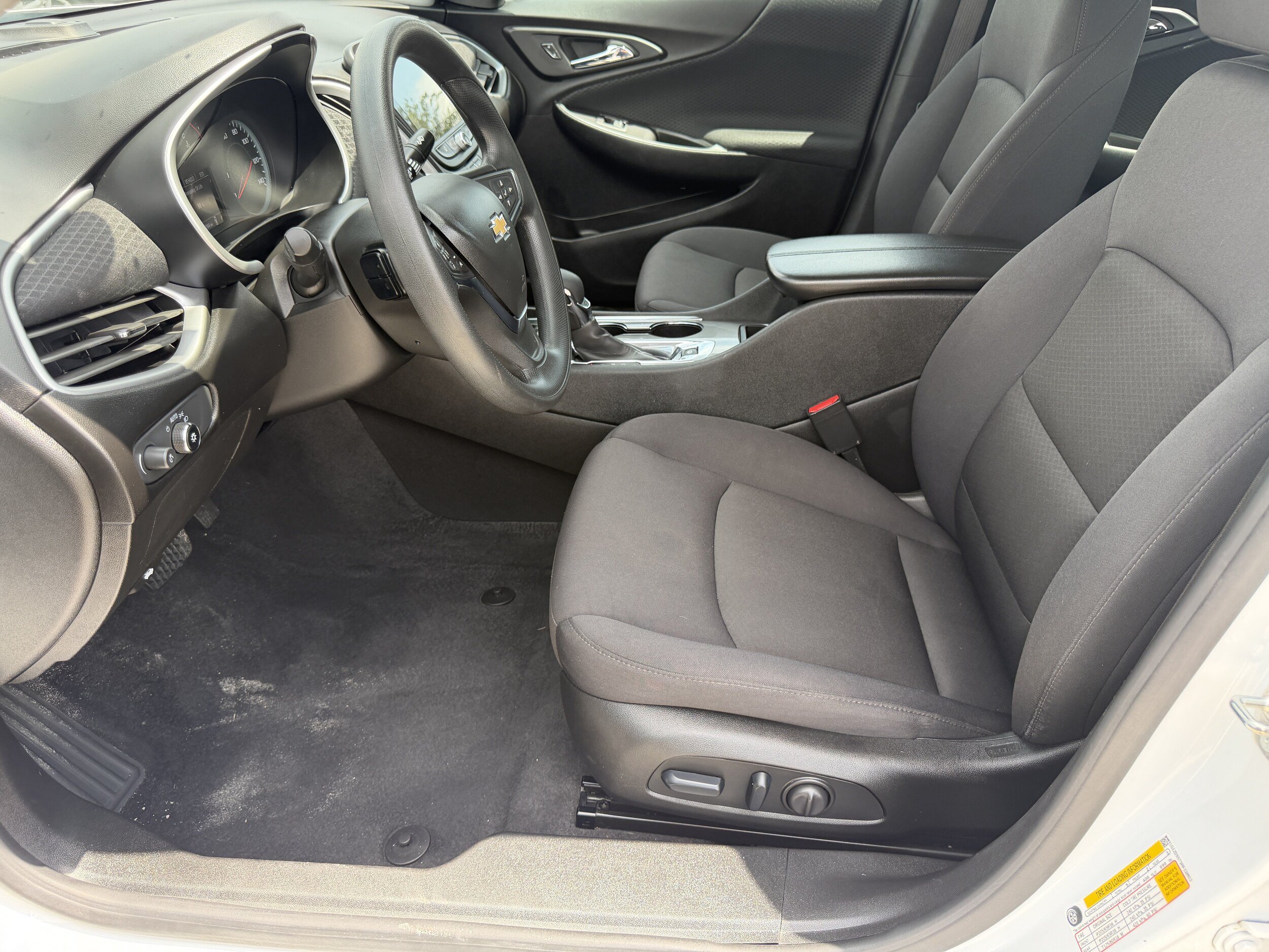 Used 2024 Chevrolet Malibu LT FWD image 21