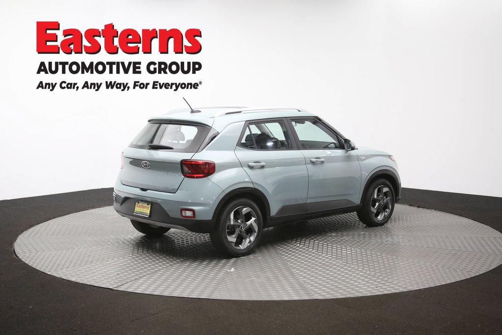Used 2025 Hyundai Venue SEL FWD image 43