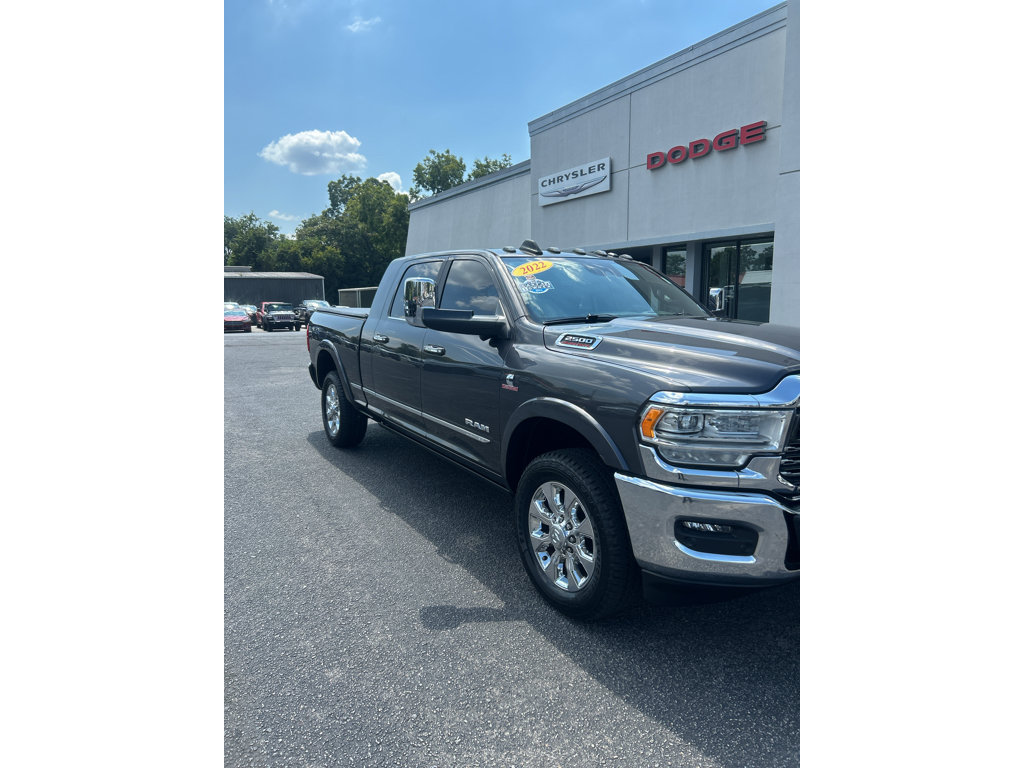 Used 2022 RAM 2500 Limited AWD/4WD image 2