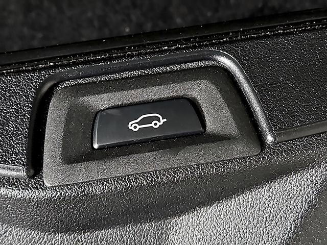 Used 2024 BMW X5 xDrive40i w/ Parking Assistance Package image 31