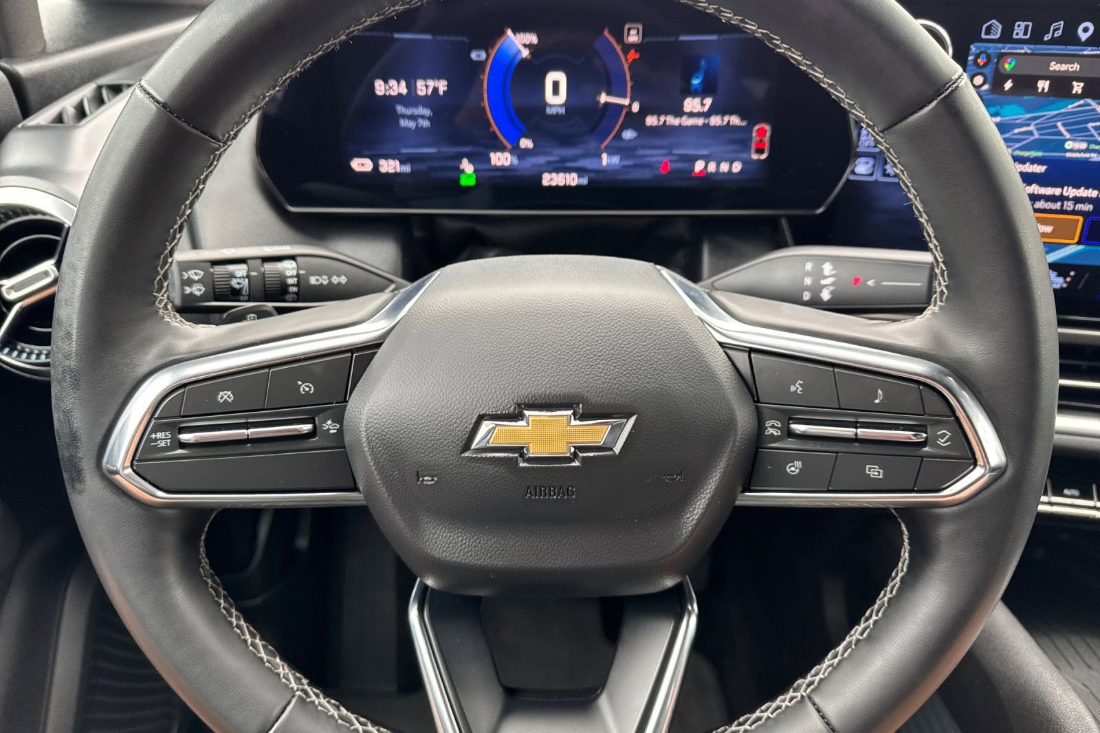 Used 2025 Chevrolet Equinox EV LT w/ Comfort Package FWD image 22