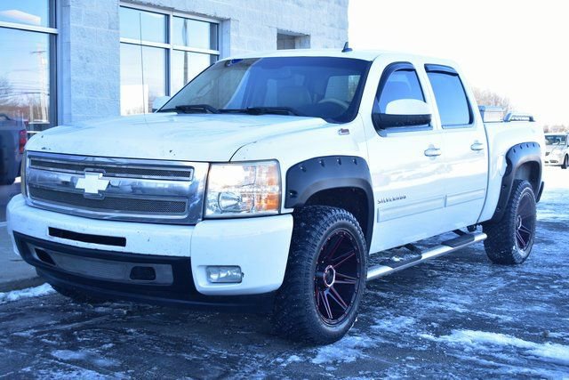 Used 2010 Chevrolet Silverado 1500 LTZ w/ Convenience Package image 9