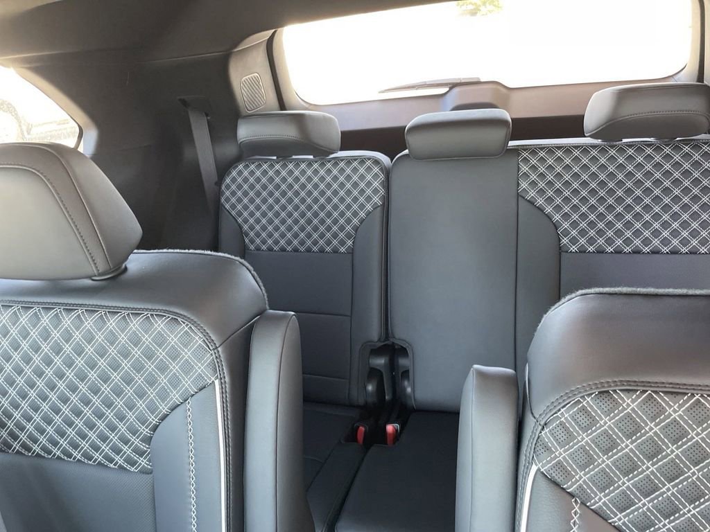 New 2024 GMC Acadia Denali w/ Super Cruise Package image 36