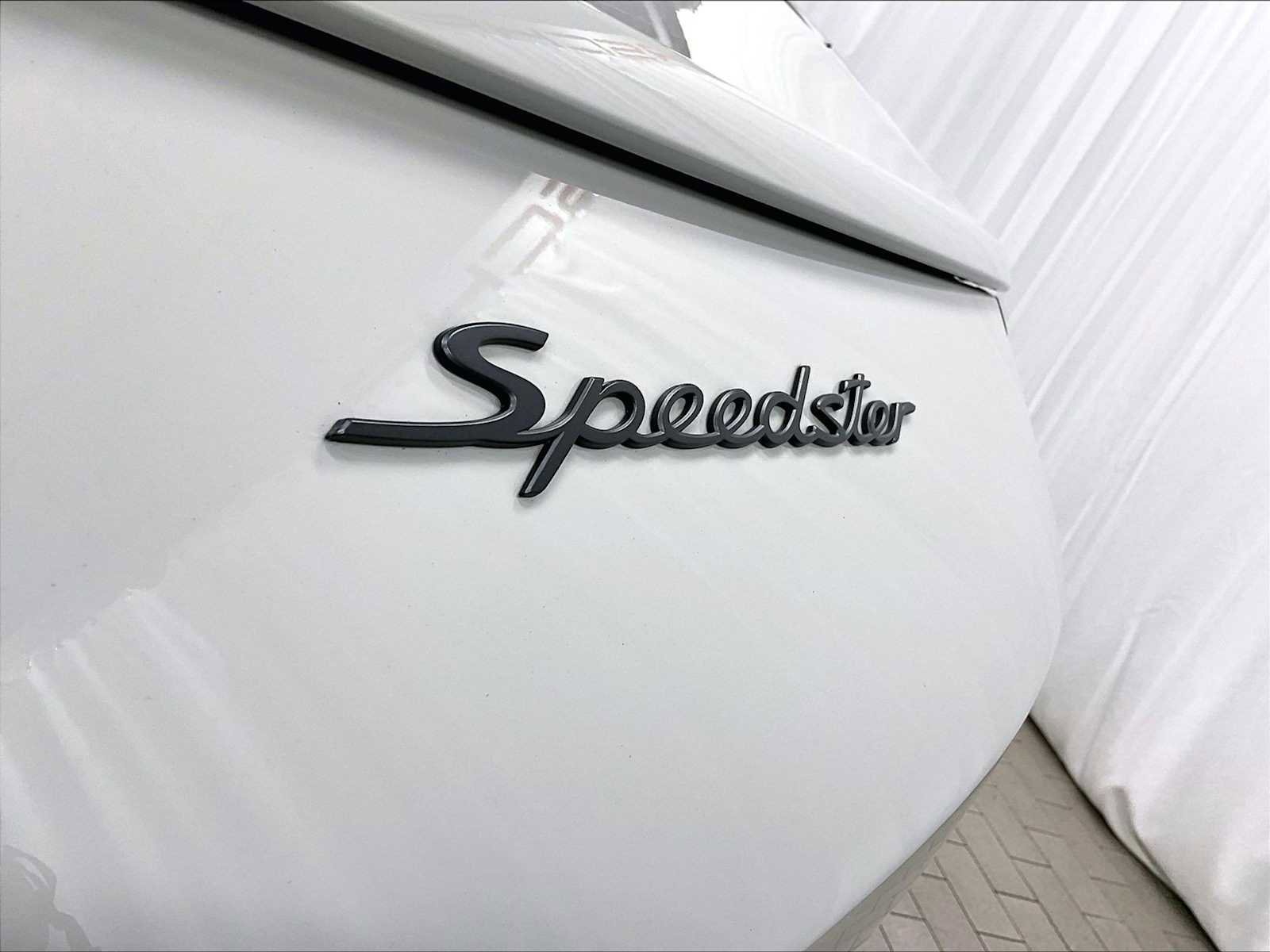 Used 2019 Porsche 911 Speedster image 32