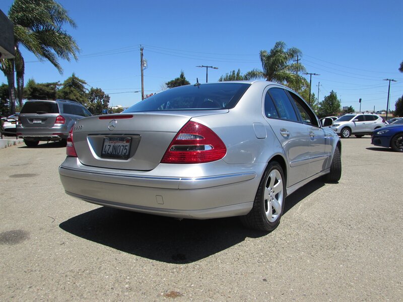 Used 2003 Mercedes-Benz E 500 Sedan image 7