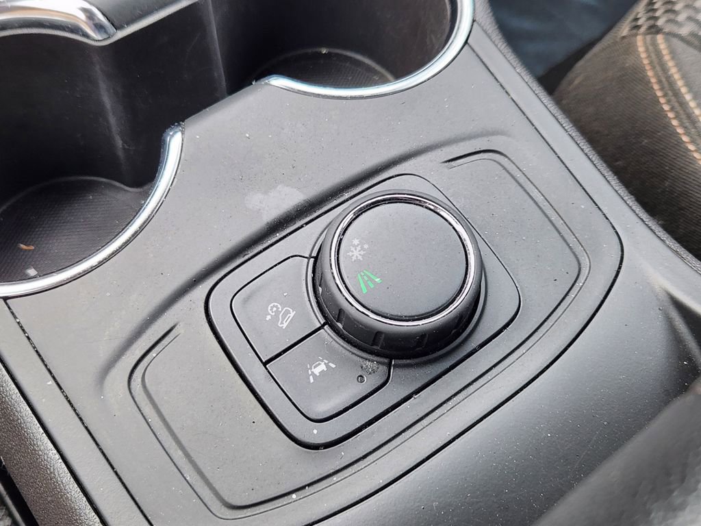 Used 2024 GMC Terrain SLE FWD image 20