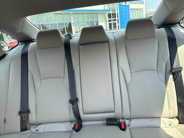 Used 2024 Honda Accord Touring image 15