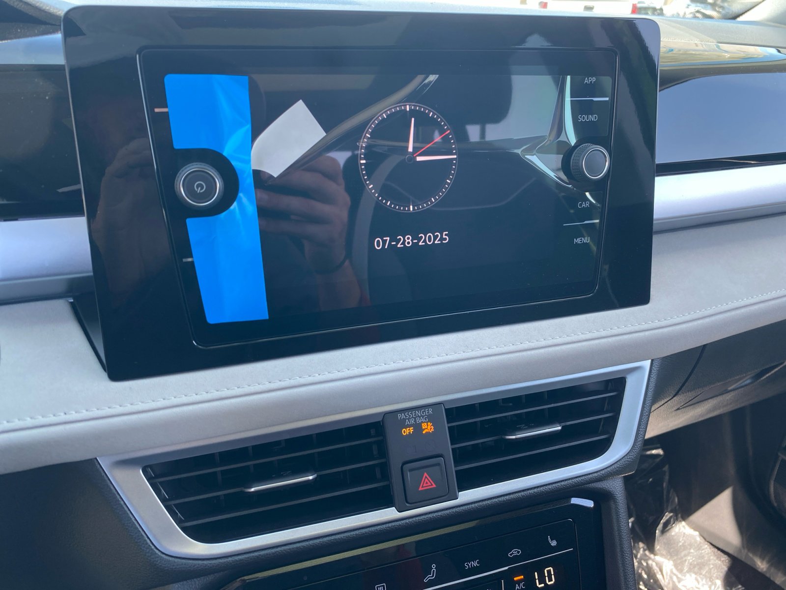 New 2025 Volkswagen Taos SE image 26