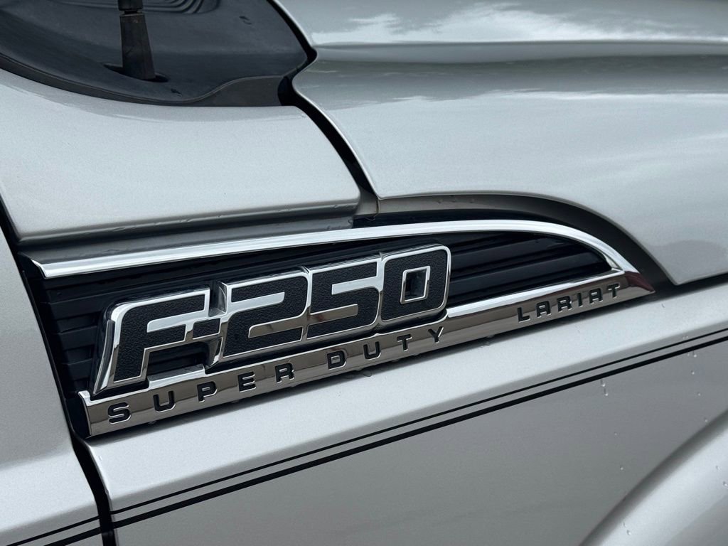 Used 2016 Ford F250 Lariat w/ Chrome Package image 9