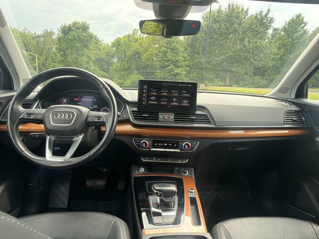 Used 2021 Audi Q5 e Premium Plus w/ Premium Plus Package AWD/4WD image 11