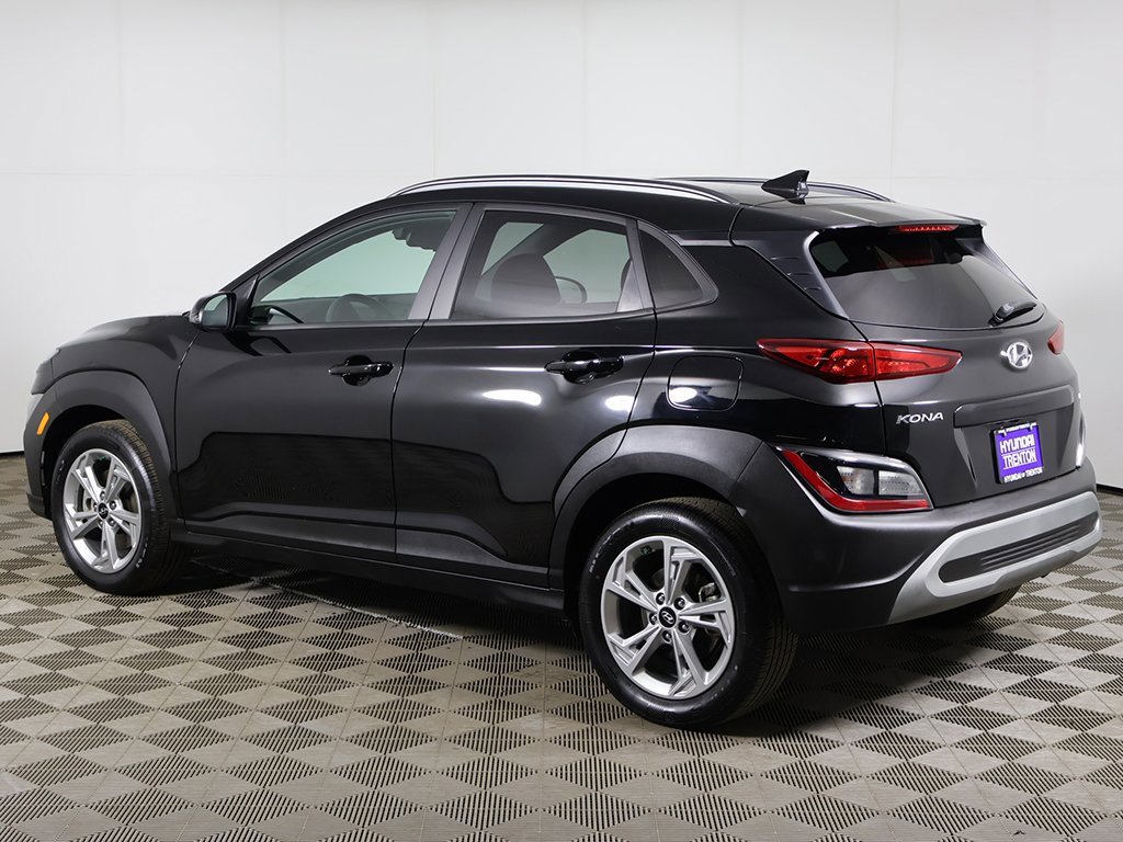 Used 2023 Hyundai Kona SEL w/ Cargo Package image 8