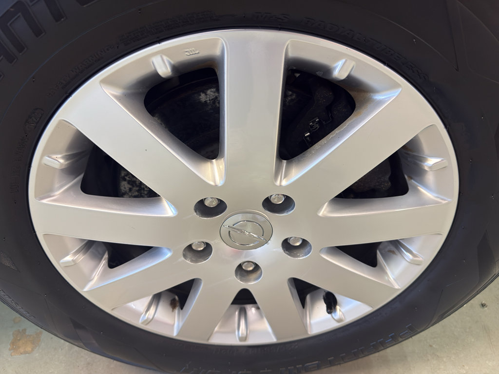 Used 2016 Chrysler Town & Country Touring FWD image 33