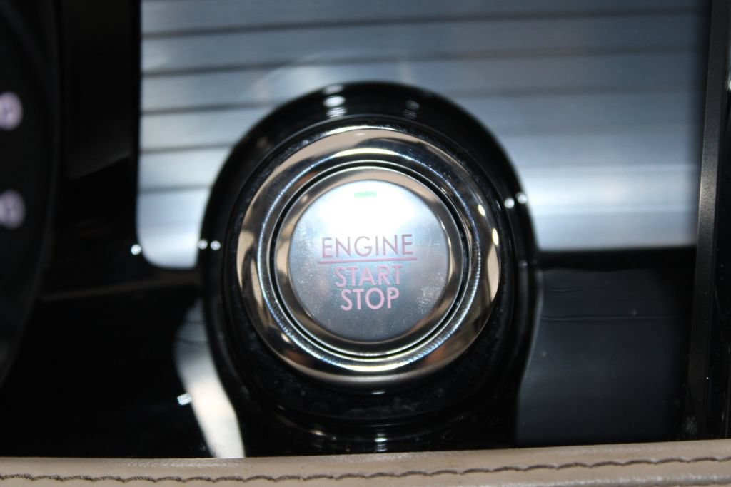 Used 2021 Lincoln Corsair AWD w/ Premium Package image 41
